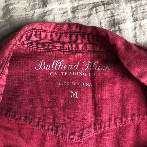 Bullhead maroon distressed button up - Picture 4 of 4